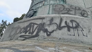 ¡Qué vergüenza! Vandalizan importantísimo monumento a pocos días de las Fiestas Patrias