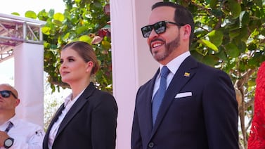 Laura Fernández no ha ni desempacado maleta de Colombia y ya anunció otro viaje: irá a ver al papa en el Vaticano