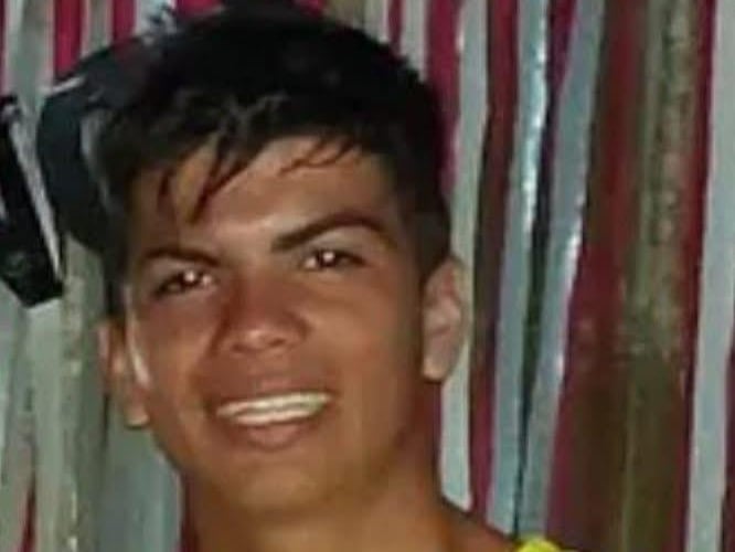 Jefferson Yanpol Céspedes Martínez, de 22 años, asesinado de múltiples balazos cuando jugaba con su hijo de 3 años en Liberia, el domingo 26 de abril del 2026. Foto: Cortesía para LT