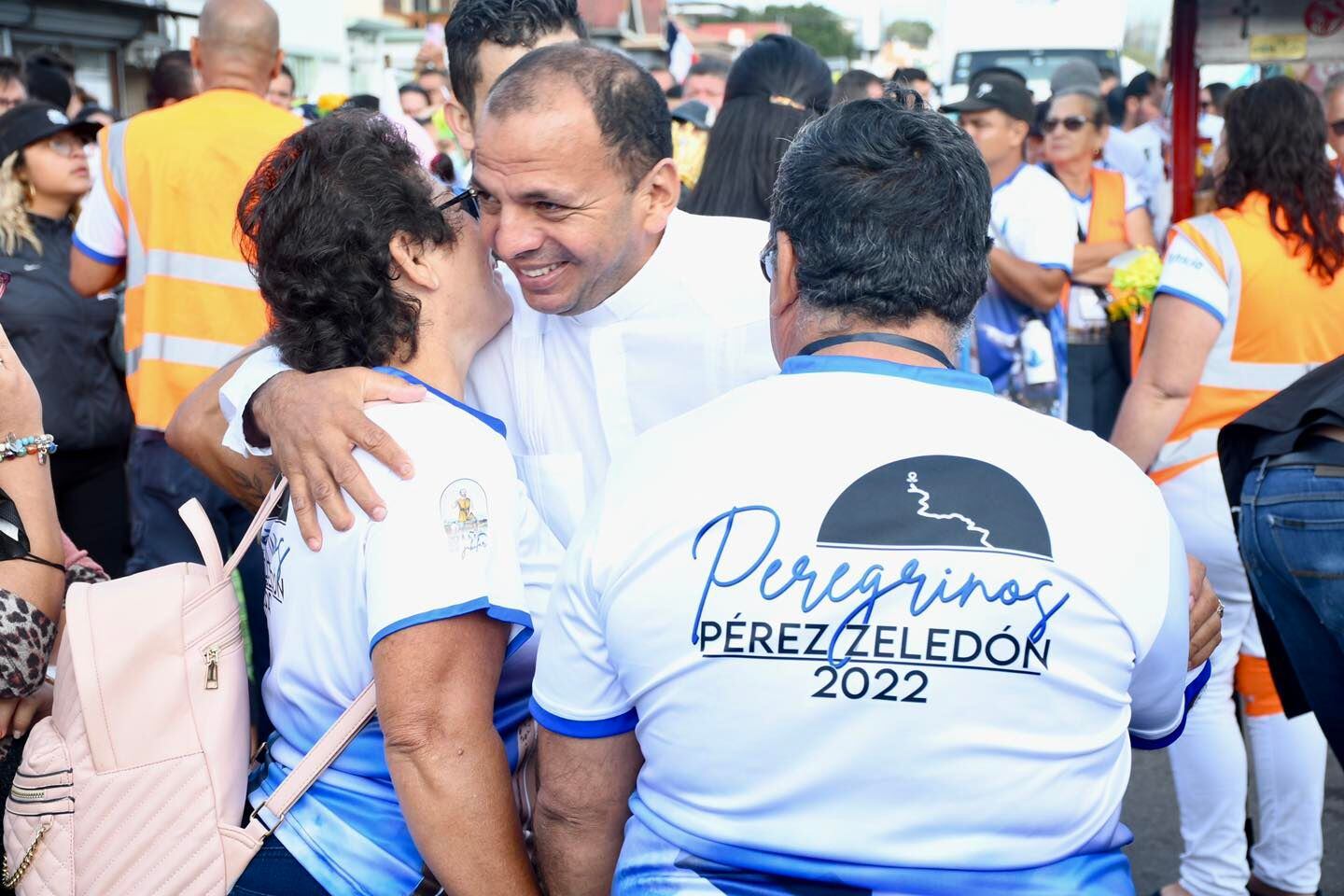Poco más de 200 romeros de Pérez Zeledón llegaron este 1 de agosto, a eso de las 7 de la mañana, a la basílica de nuestra señora de Los Ángeles en Cartago, después de caminar 130 kilómetros durante 4 días.