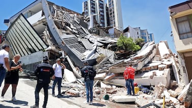 Terremoto que sacudió Colombia deja 132 muertos, 570 heridos y decenas de edificios colapsados