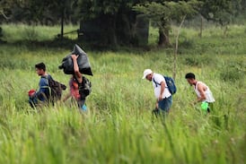 Migración anuncia nuevas reglas para migrantes de cuatro países que buscan regularizarse