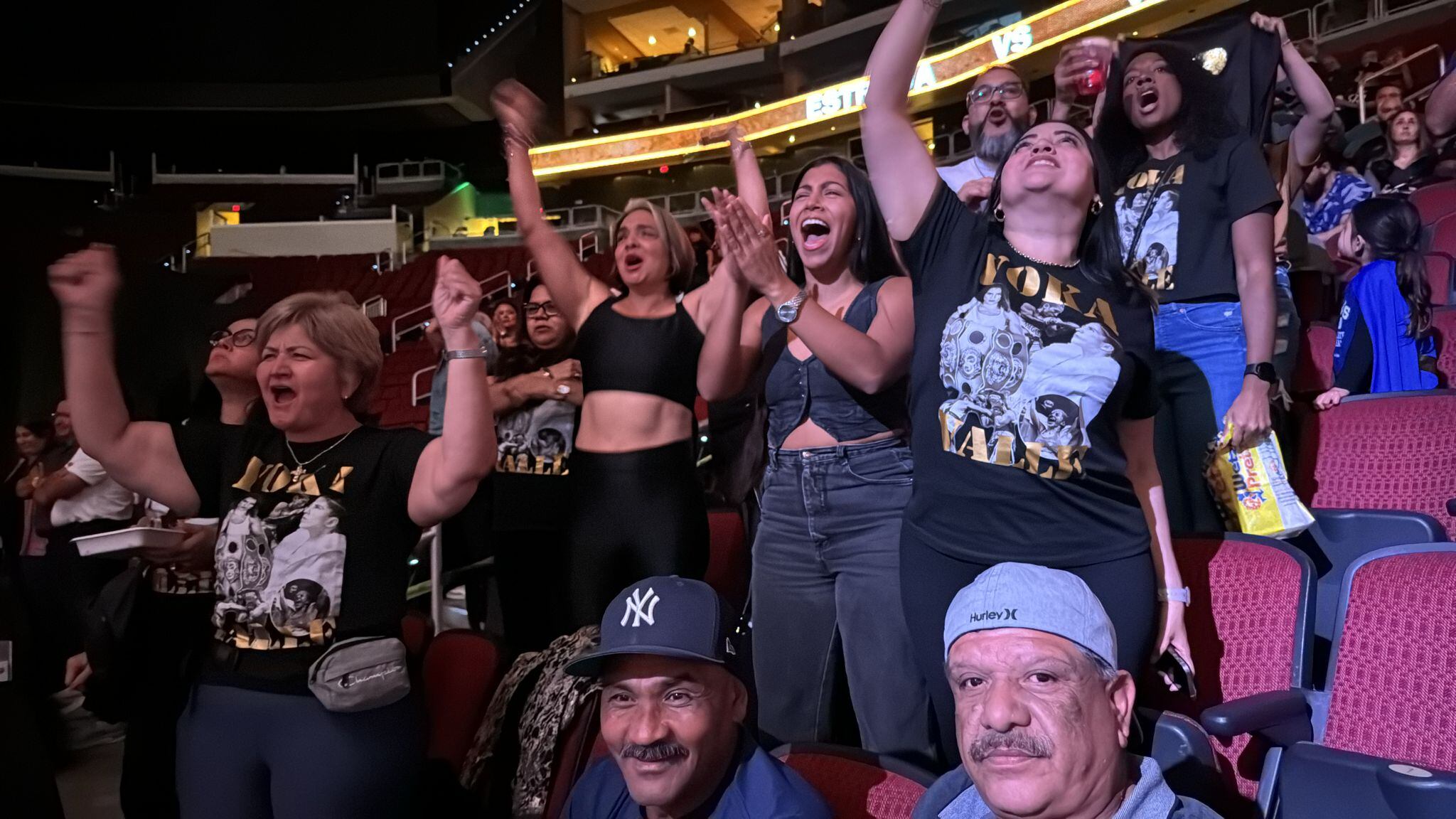 Yokasta Valle vs Seniesa Estrada