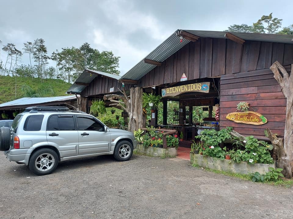Alexander Núñez, dueño del restaurante El Rancho de Cucho, que fue consumido por un incendio. Foto cortesía Alexander Núñez.
