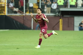 Erick Lonis revela el estado de Luis Paradela minutos antes del partido