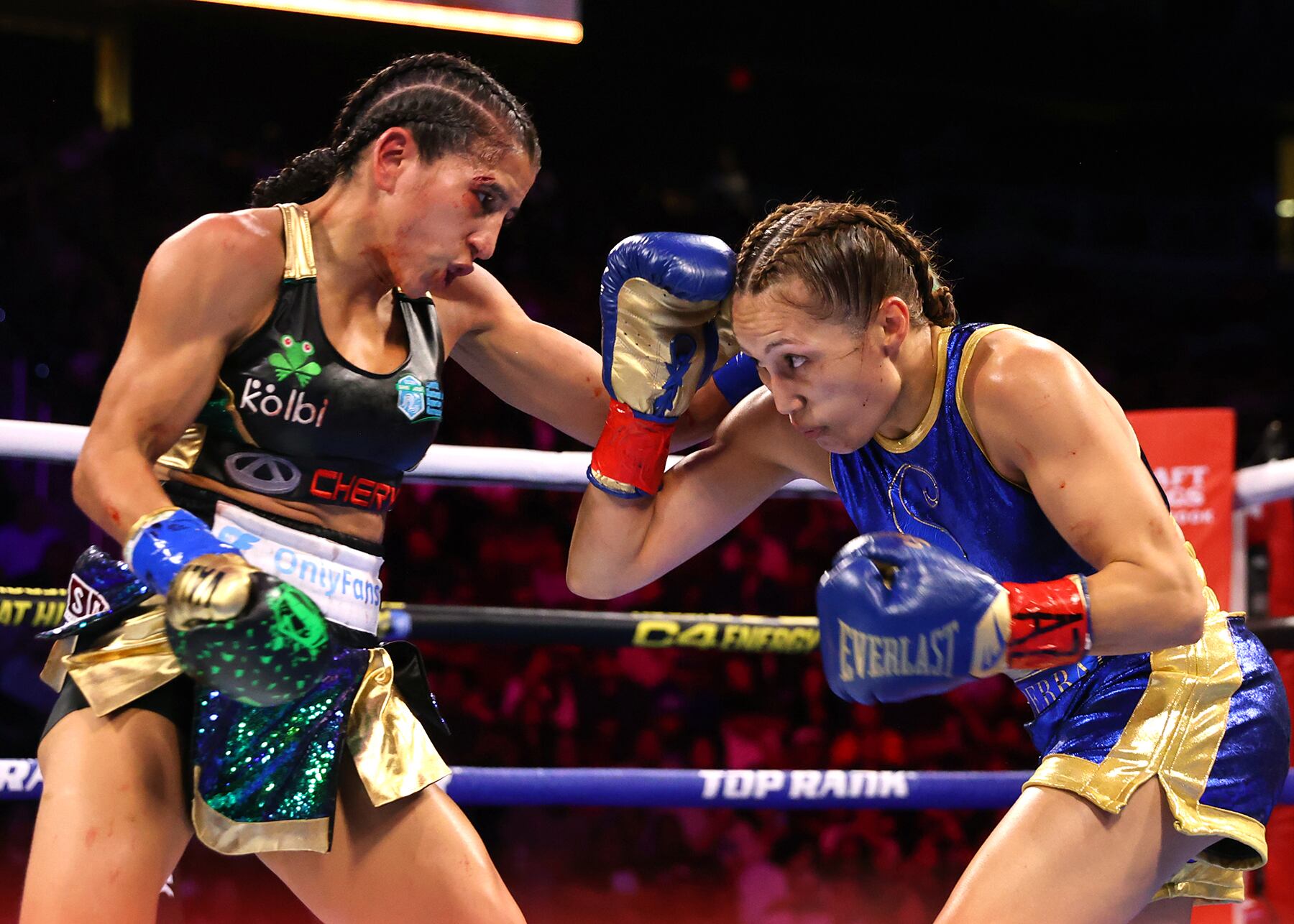 Yokasta Valle
Seniesa Estrada
29 de marzo 2024
 Tomada: Top Rank Boxing