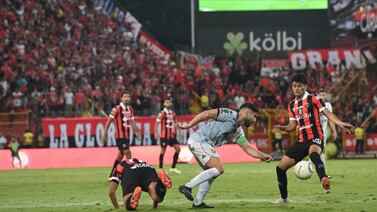 Alexander López y Alajuelense finalmente separaron sus caminos tras seis años