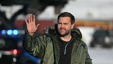 Vicepresidente de Estados Unidos está obsesionado con los ovnis: “Los extraterrestres en realidad son demonios”