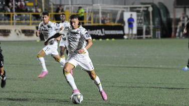 Jugadores de Saprissa aconsejan a Marvin Loría por los constantes abucheos de la afición