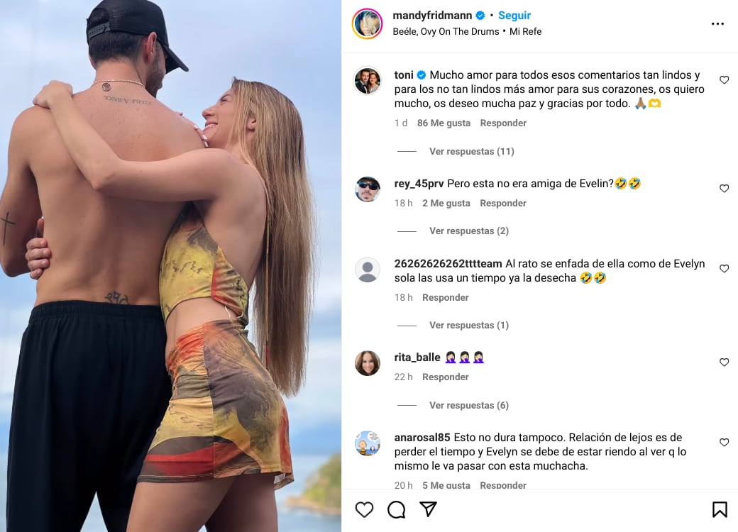 Libni "Mimi" Ortiz junto a su novio Toni Costa.