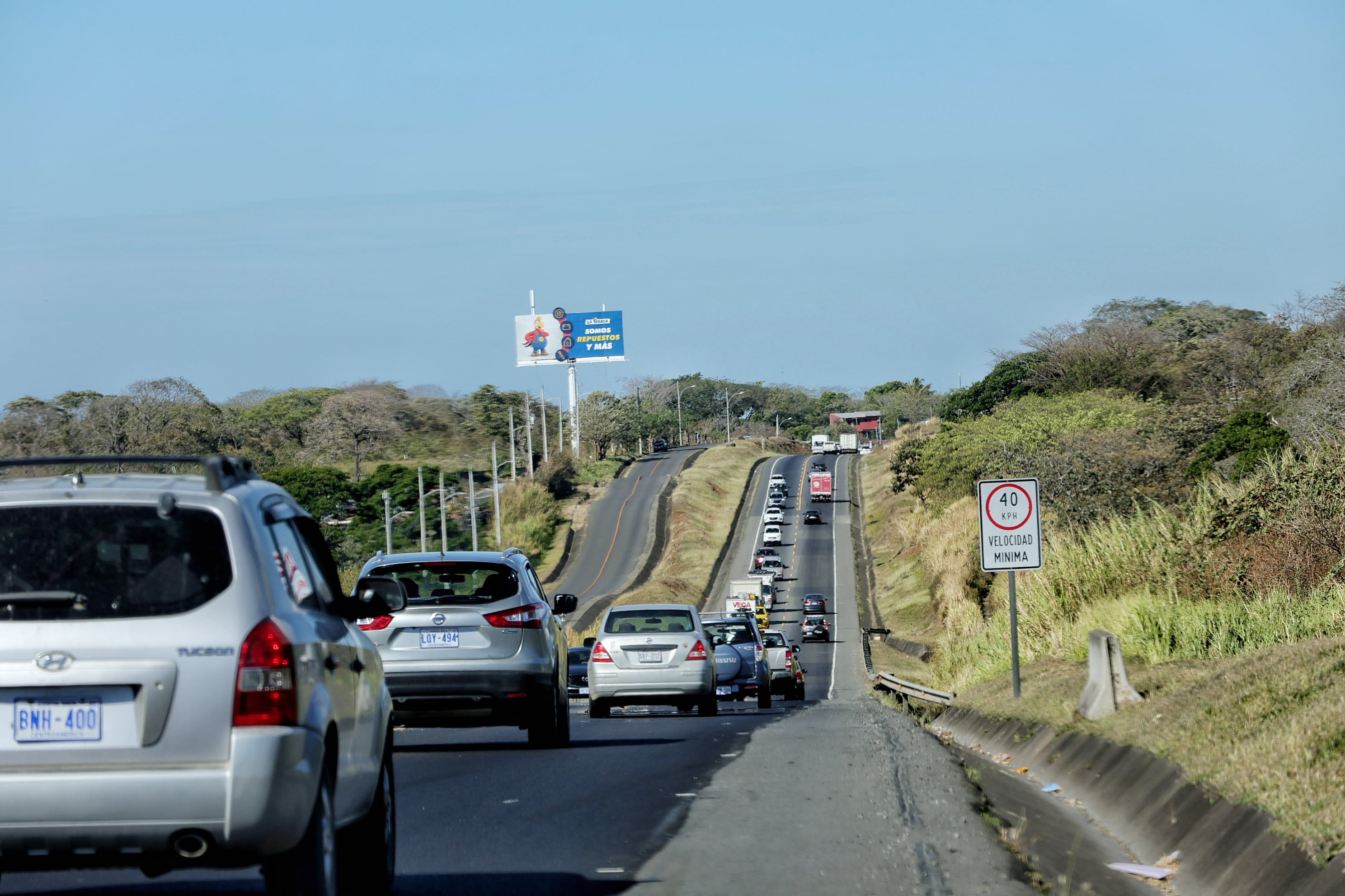 Recorrido por la Ruta 27 la cual debe esperar 5 años por ampliación y solo tendrán un carril más. Iniciando el recorrido en Escazú hasta Turrucares de Alajuela / foto John Durán