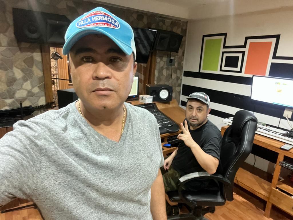 Gerardo Castro, costarricense, música norteña, Monterrey