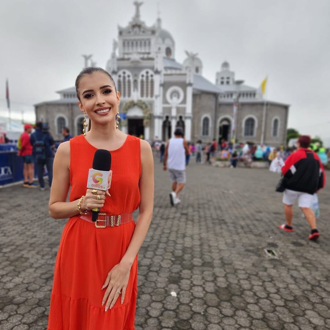 Maricrís Rodríguez, presentadora de Repretel, y su novio colombiano se comprometieron a finales del 2024 luego de tres años juntos