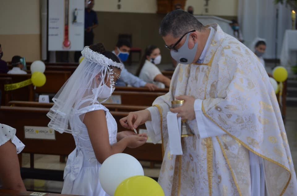 El sábado 5 de setiembre del 2020 se realizó el sacramento de la primera comunión en la parroquia San Ramón no nato de Sabanilla de Montes de Oca en San José, Luis Fernando Blanco Barboza, cura párroco, dirigió la ceremonia.