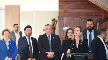 Exministro de Rodrigo Chaves podría estar metido en un broncón por grave denuncia en su contra