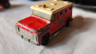 Tico encontró a joven que le regaló un carrito de juguete cuando eran niños hace 18 años