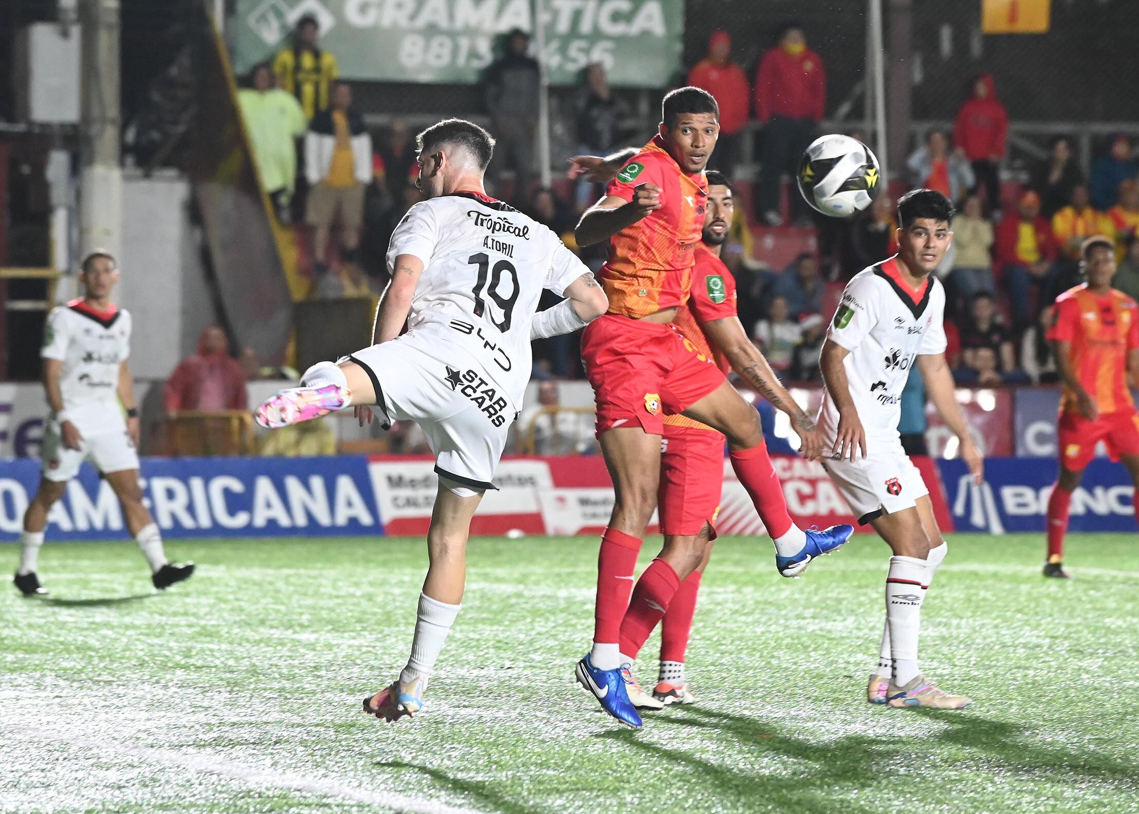 Club Sport Herediano vs Liga Deportiva Alajuelense (semifinal 2024)