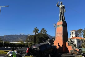 Después del choque, esto ocurrirá con el león del monumento a León Cortés