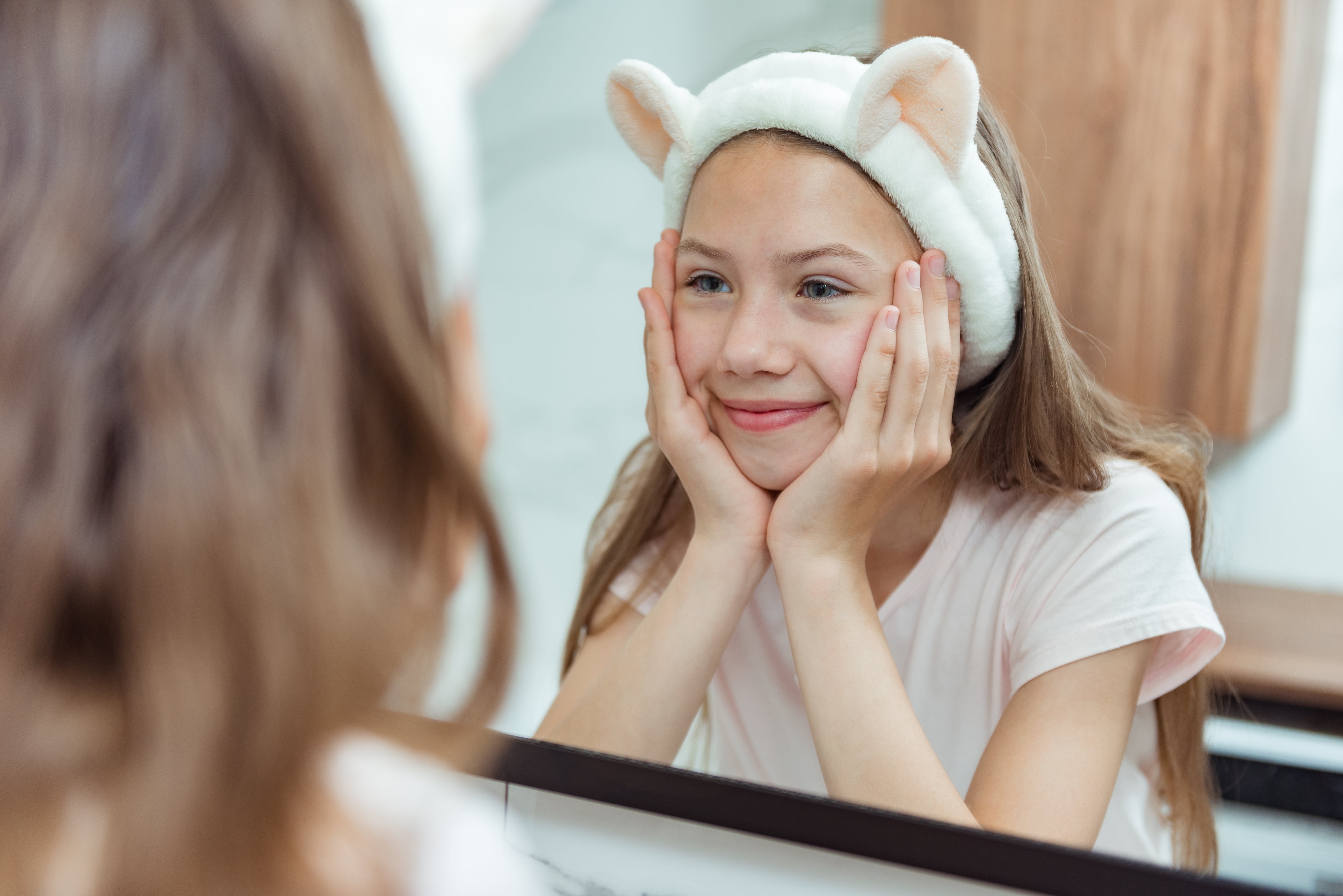 Skincare y maquillaje en adolescentes.