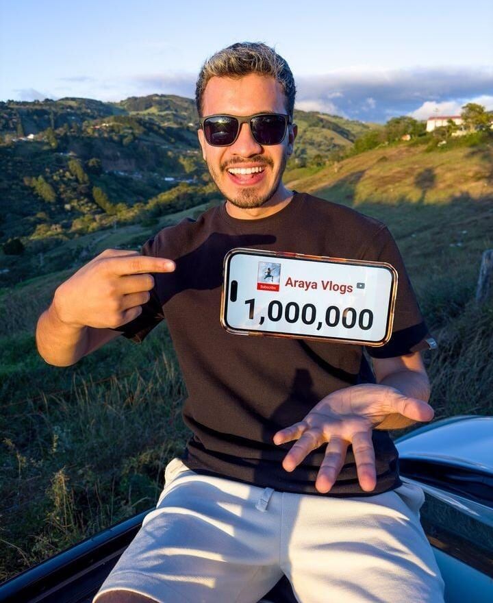 Christopher Araya, mejor conocido como Araya Vlogs cumplió uno de sus sueños