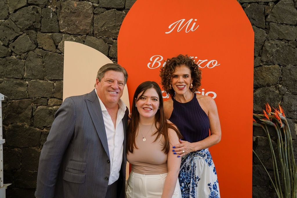 Mishelle Herrera, hija del técnico de la Selección Miguel Herrera conversó con La Teja y reveló cómo es su papá afuera de la cancha. Cortesía.