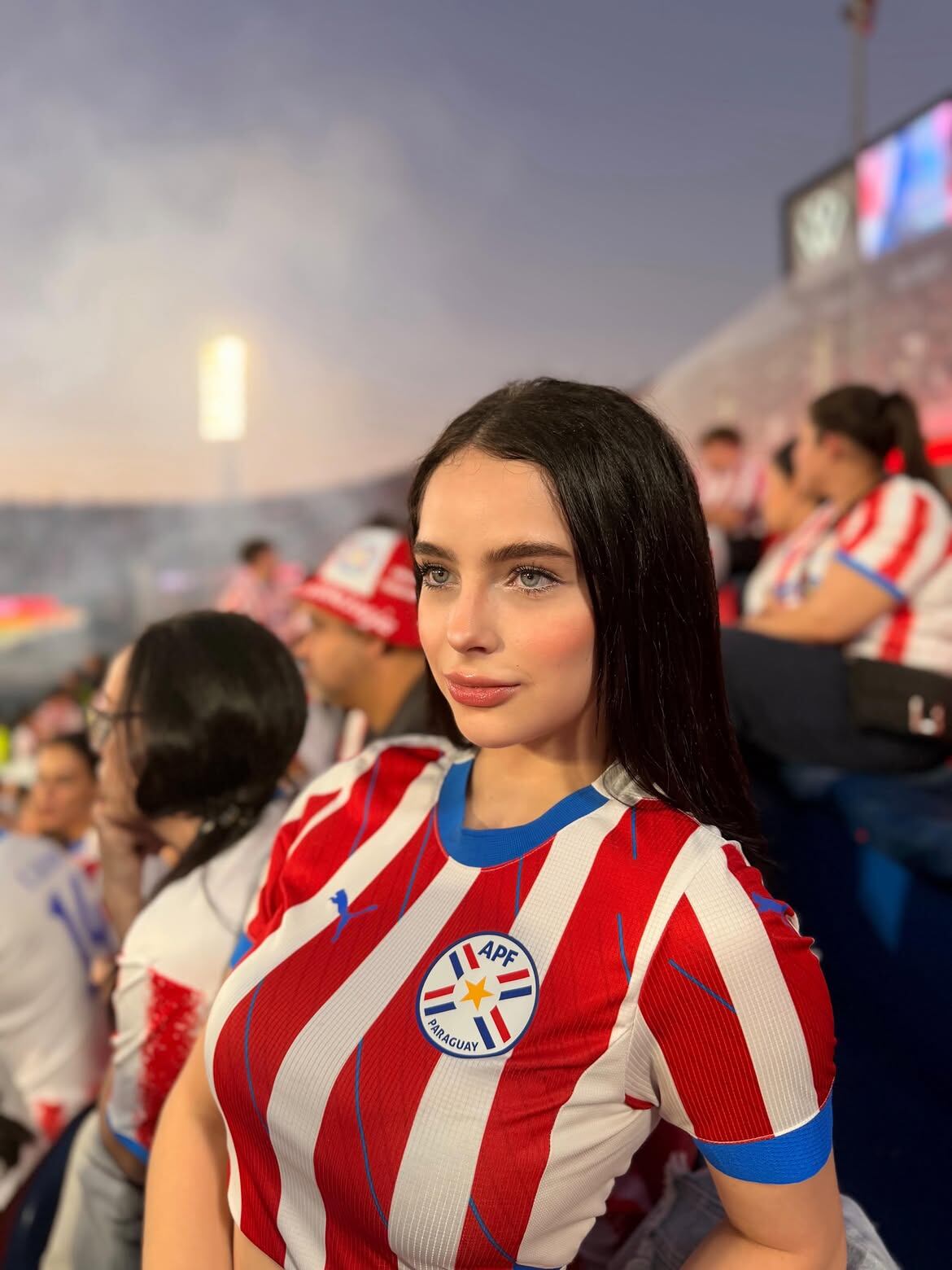 La paraguaya Daniela Naiel Aguilera se convirtió en una de las "novias del Mundial" más populares gracias a sus publicaciones apoyando a su selección, aunque nunca asistió a un partido del torneo.