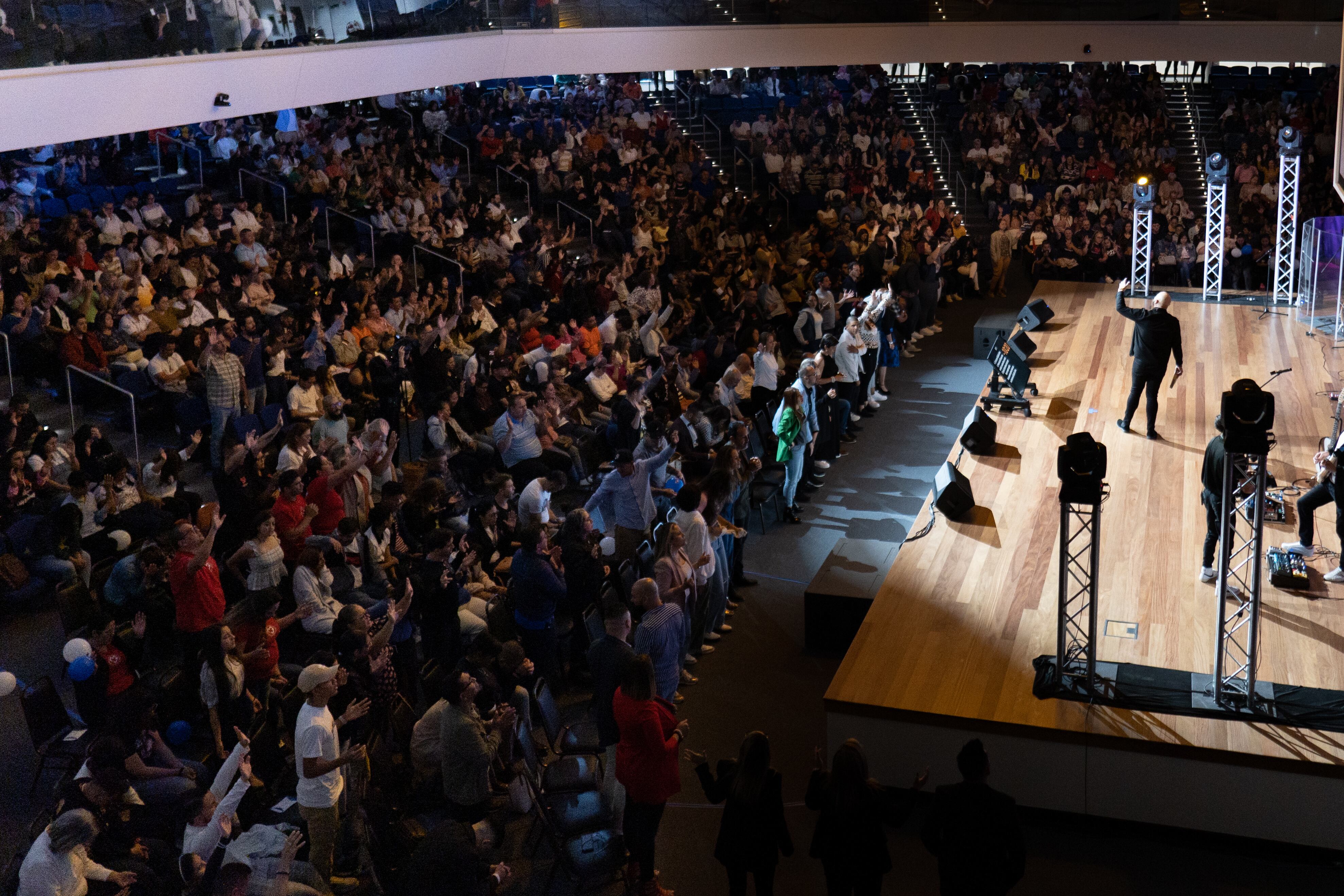 Las ocho sedes de la Iglesia Visión de Impacto (Desamparados, Cartago, Heredia, Guápiles, Liberia, Escazú, Tibás y San Carlos), se reunirán por primera vez, este próximo domingo 5 de febrero, en el Centro Internacional de Convenciones del ANDE en Belén de Heredia