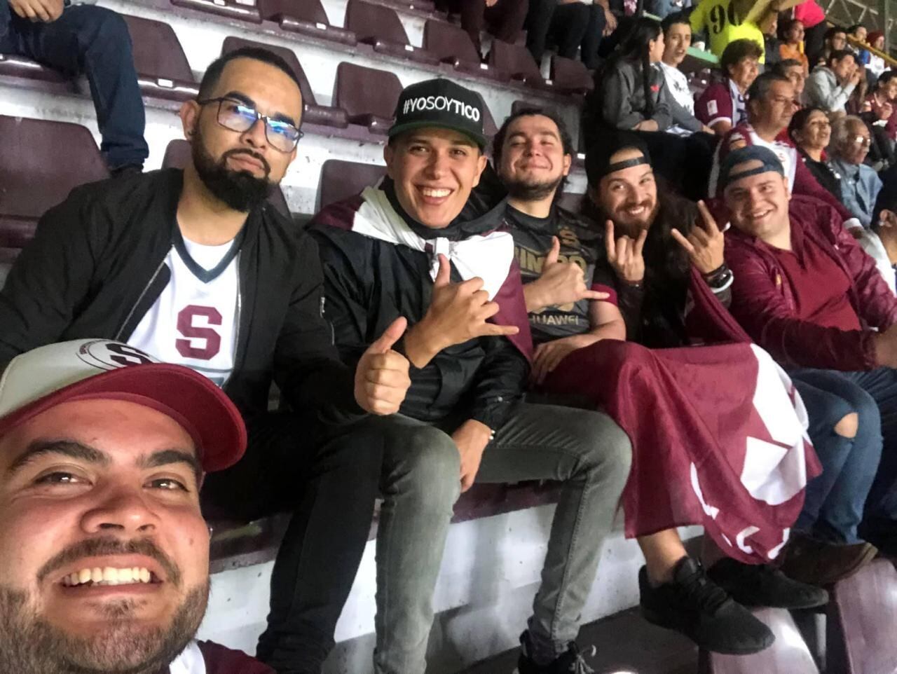 Wálter Fonseca espera que Venegas ponga como prioridad su amor por la camiseta morada y se quede con la "S". Cortesía.