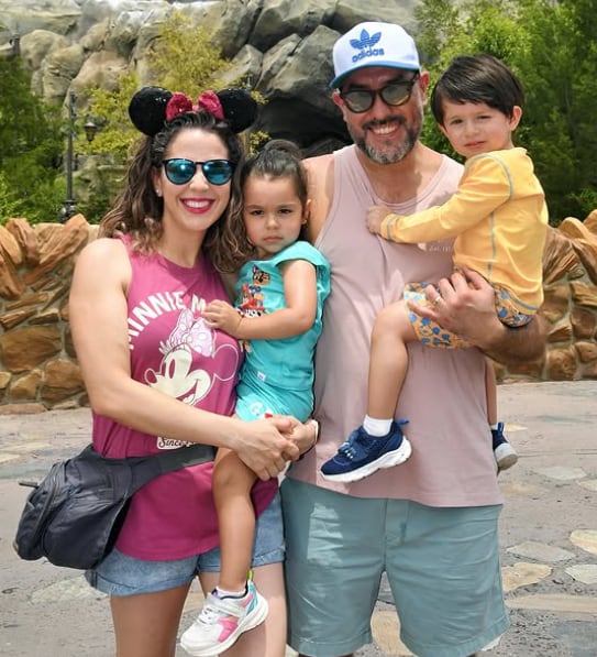 Lussania Víquez y su familia