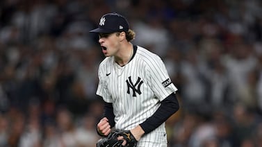 Yankees eliminan a los Medias Rojas y se meten a la Serie Divisional con un novato como héroe