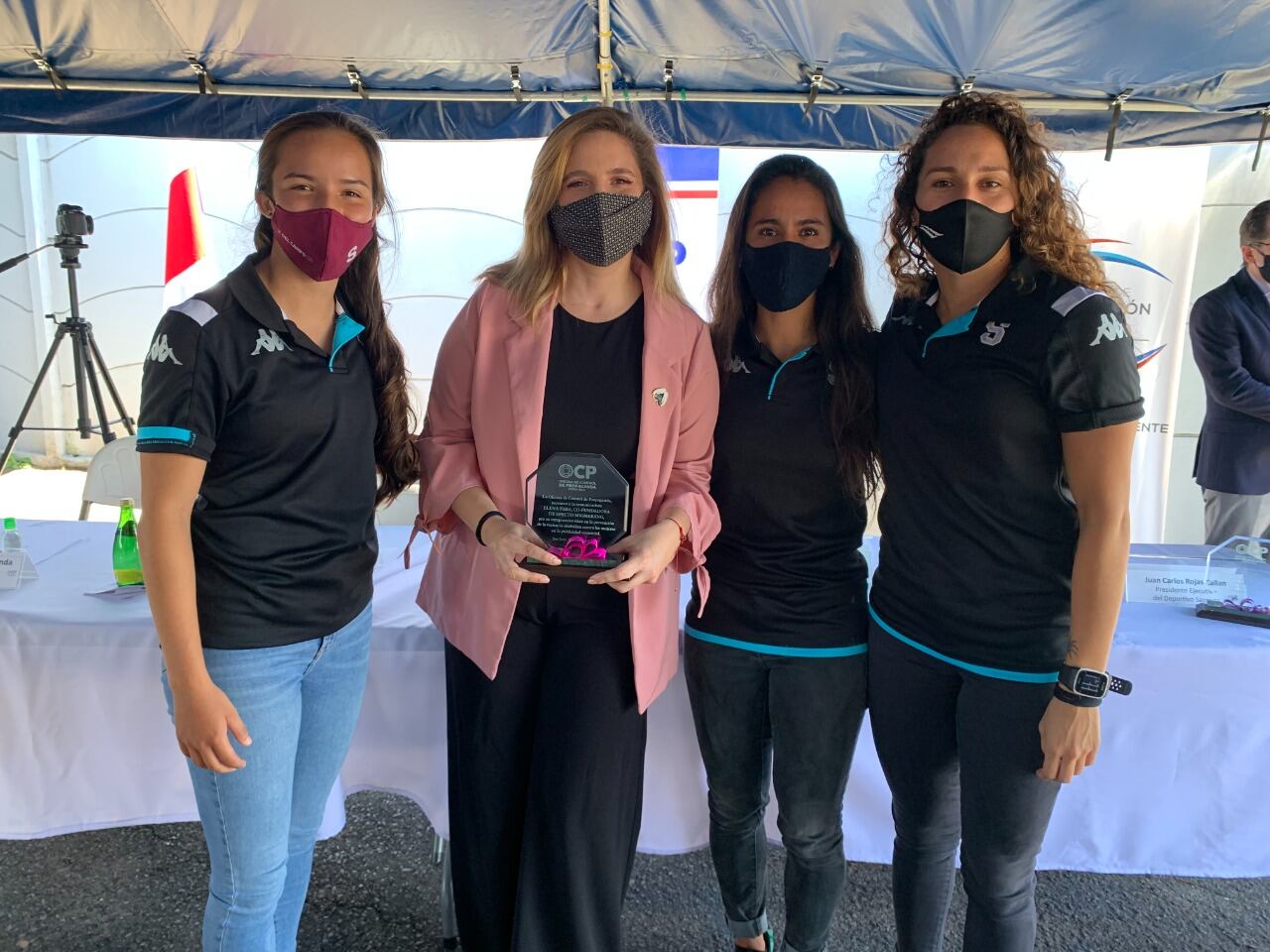 Saprissa femenino recibe reconocimiento de Buenas Práctias Publicitarias, del Ministerio de Gobernación