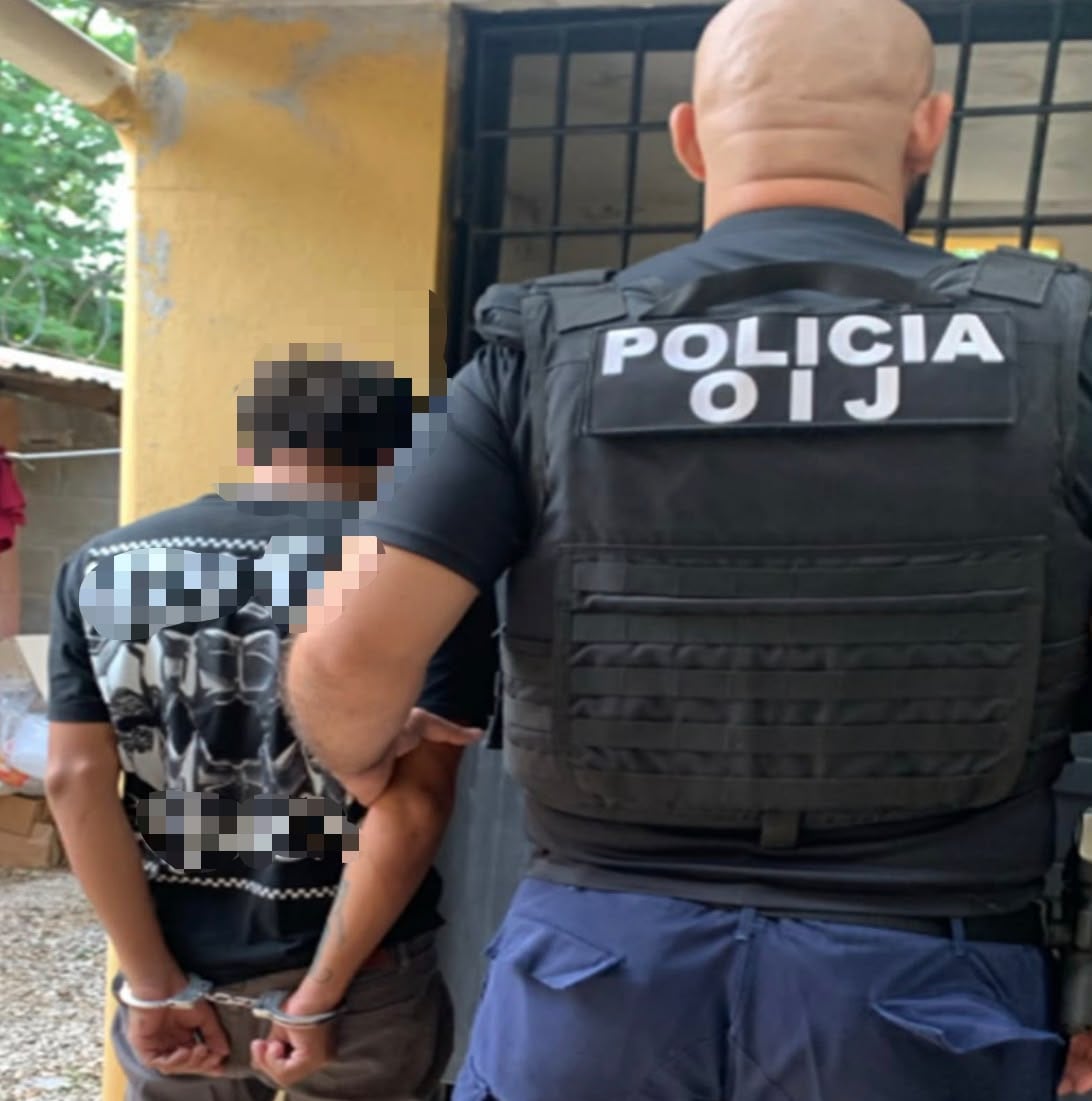 Los sospechosos fueron detenidos durante los allanamientos de este lunes