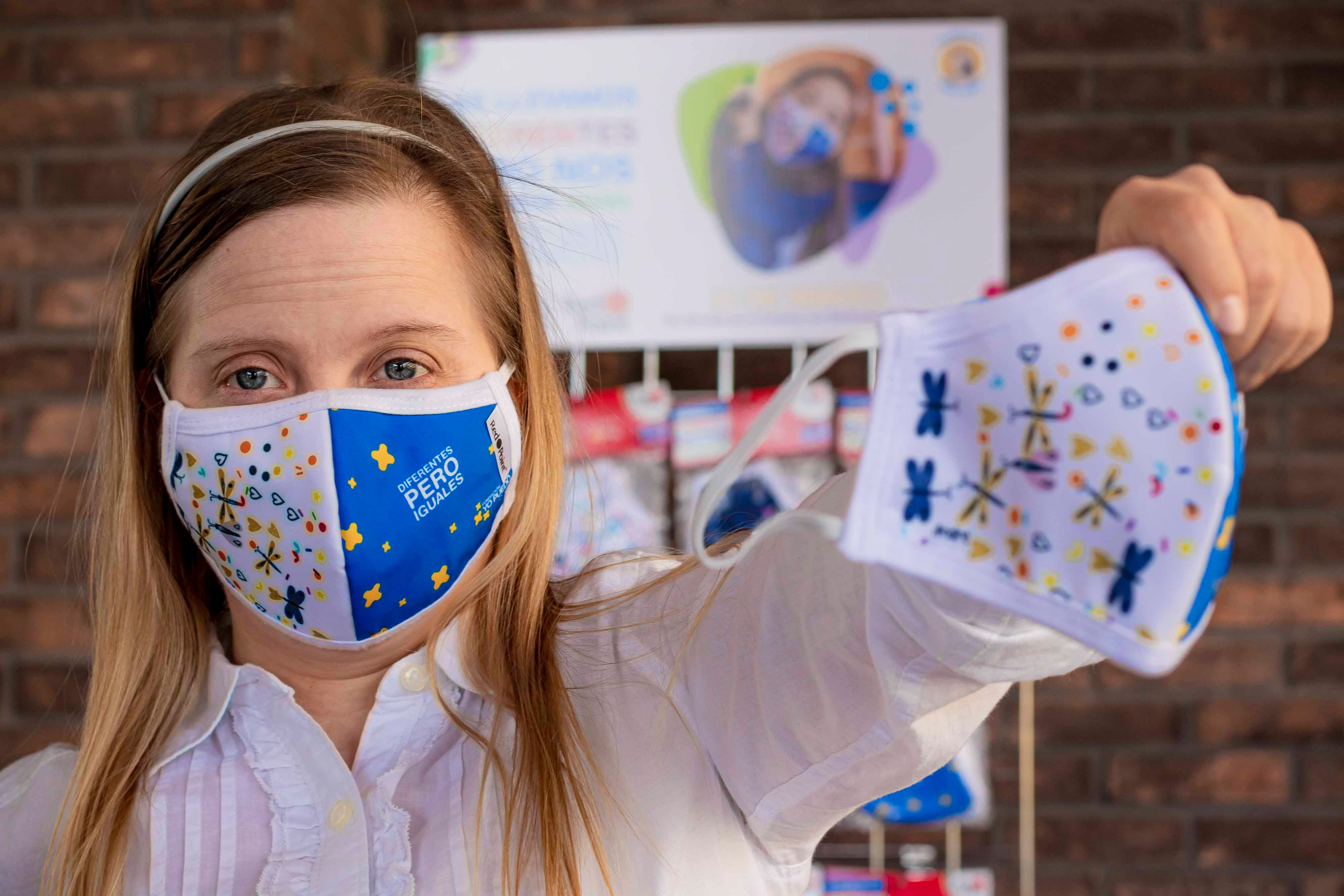 Mascarillas hechas por personas con síndrome de Down están a la venta para ayudar a la Fundación Yo puedo, ¿y vos?