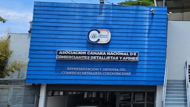 Plástico de un solo uso: Comerciantes denuncian no saber cómo aplicar la ley que entra a regir el 20 de abril