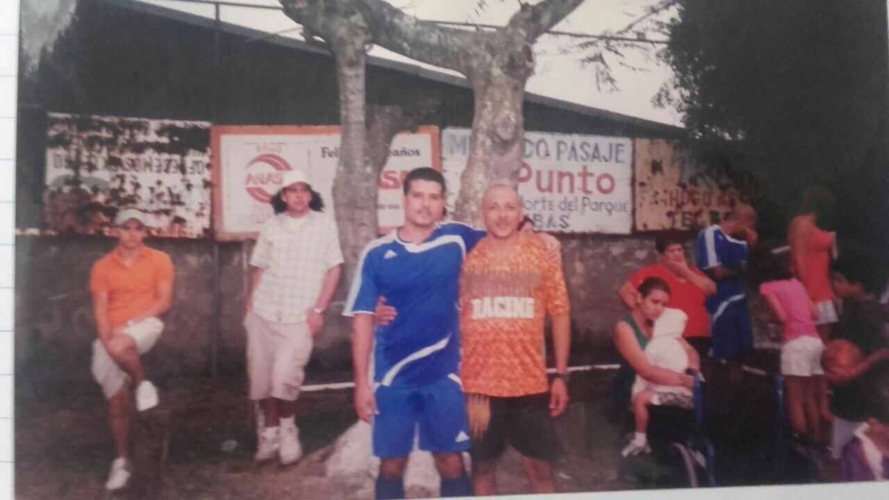 Julio Quirós, expolicía y árbitro que perdió todo en un incendio en San Sebastián. Cortesía.