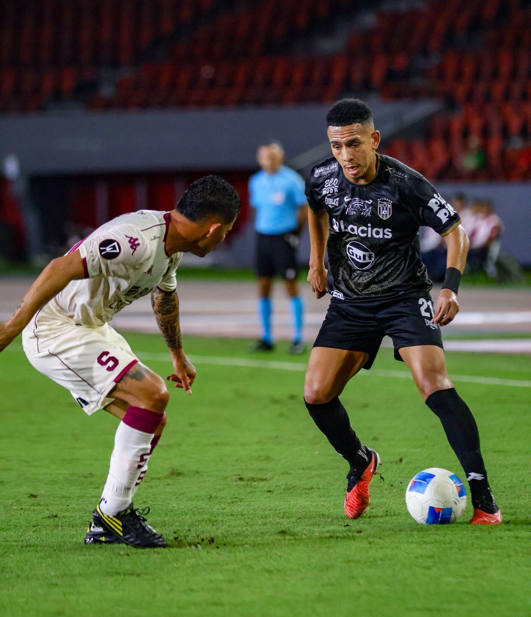 El CAI le dio un duro golpe al Saprissa este miércoles.