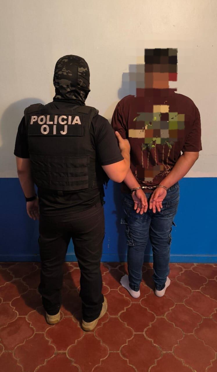 El sospechoso apellidado Toruño fue detenido la madrugada de este jueves. Foto OIJ.
