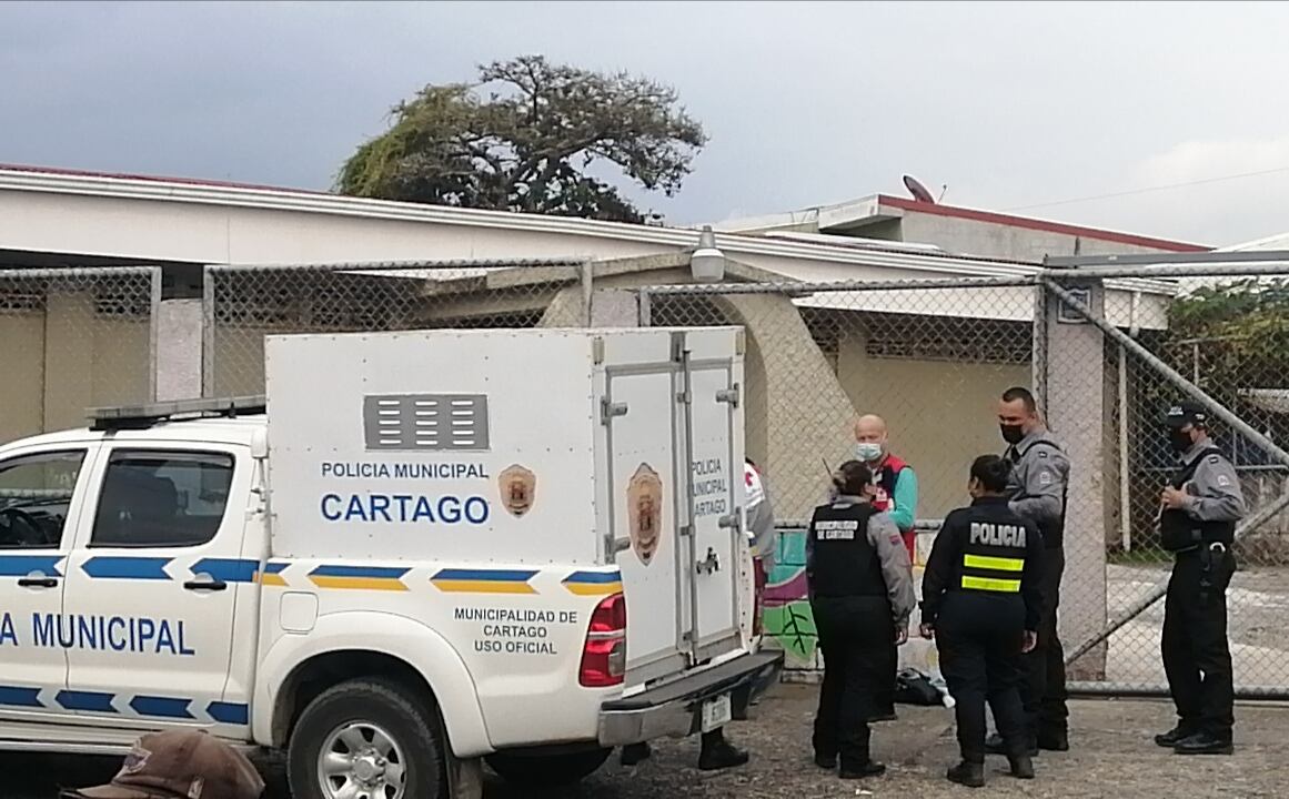 Dos jóvenes resultan heridos por pleito en Cartago. Foto Keyna Calderón.