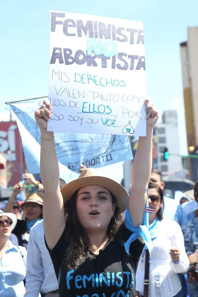 Marcha "A la vida digo sí" organizada por Frente Nacional por la Vida, el grupo Despierta Costa Rica, la iglesia católica y un grupo de iglesias evangélicas del país