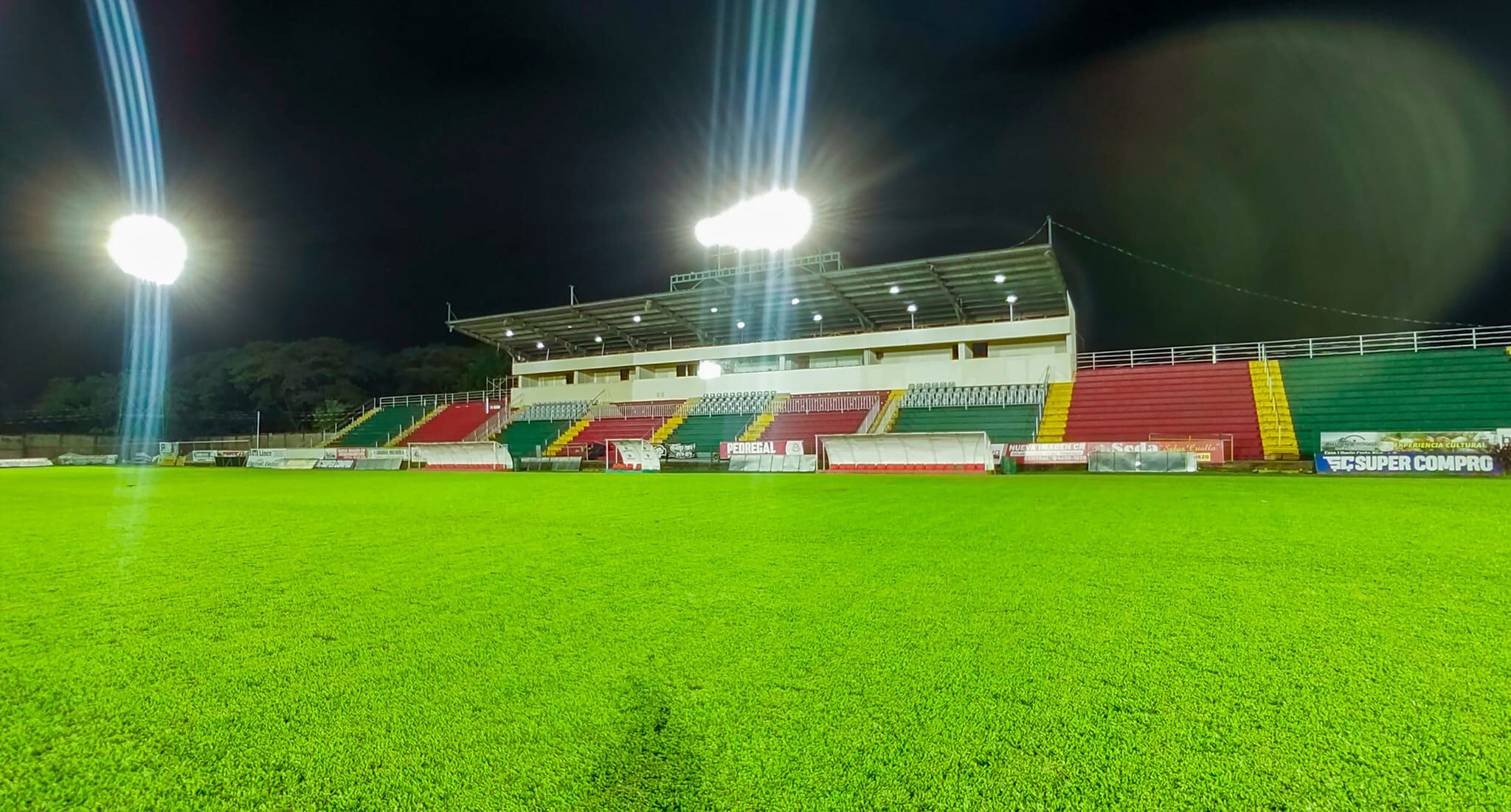 El estadio Chorotega no recibió el aval para iniciar el Apertura 2024. Foto: Facebook Guanacasteca