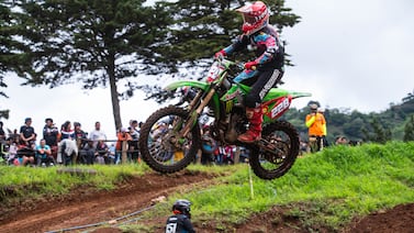 María Paula Saborío voló en la tercera fecha del campeonato nacional de motocross