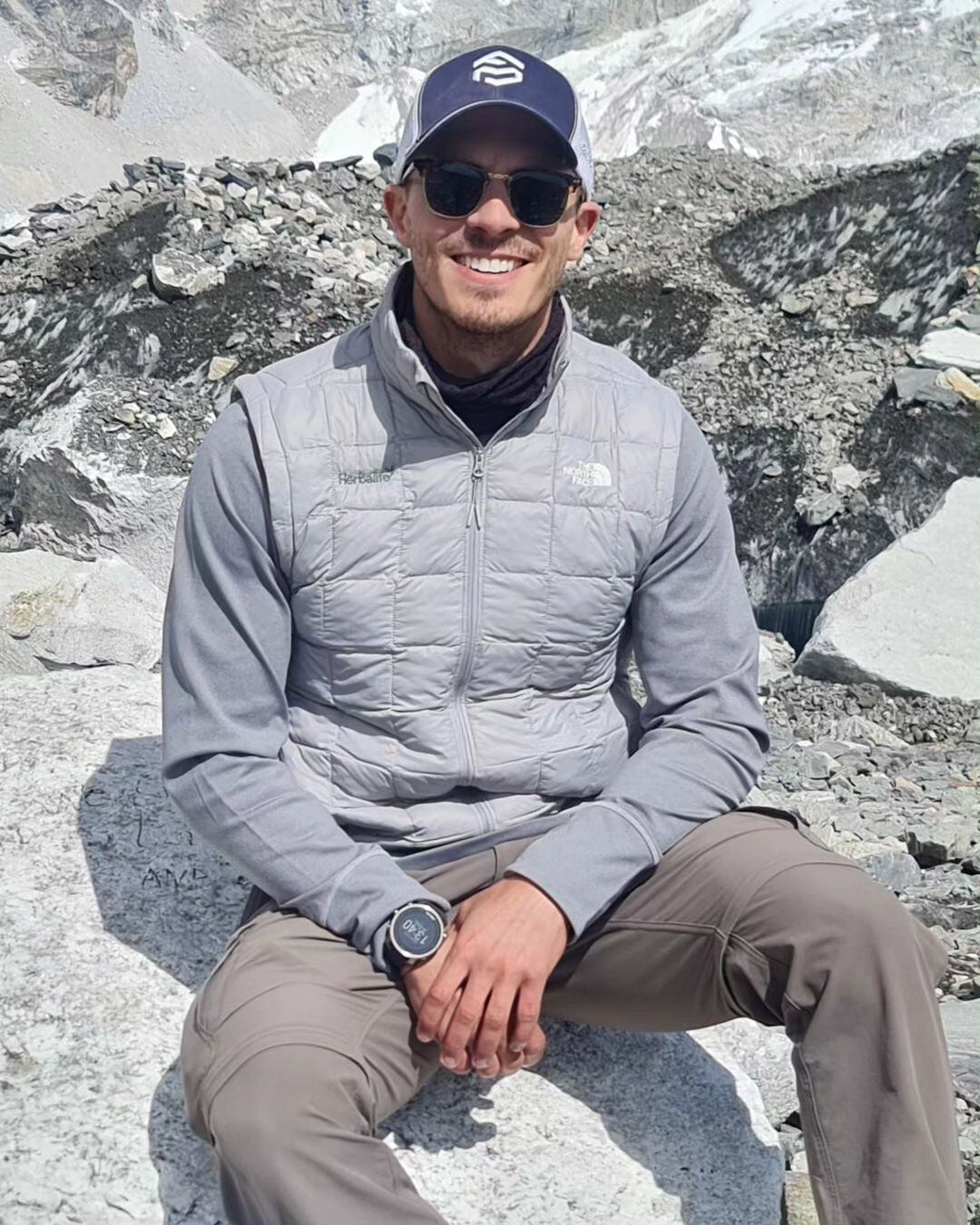 Daniel Vargas extraña a Shirley Álvarez en el Everest