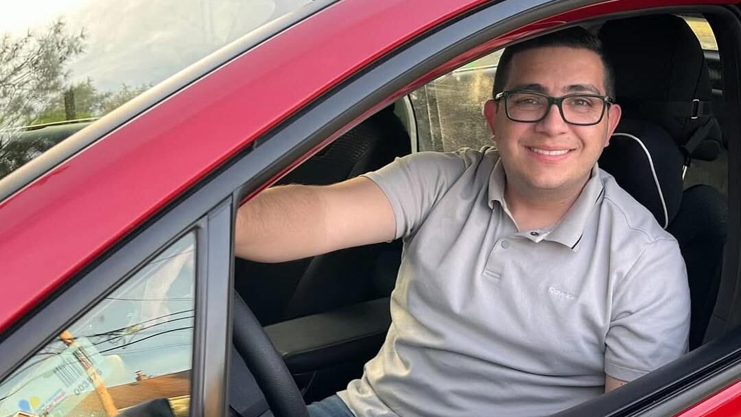 Elías Alvarado, periodista de Telenoticias.