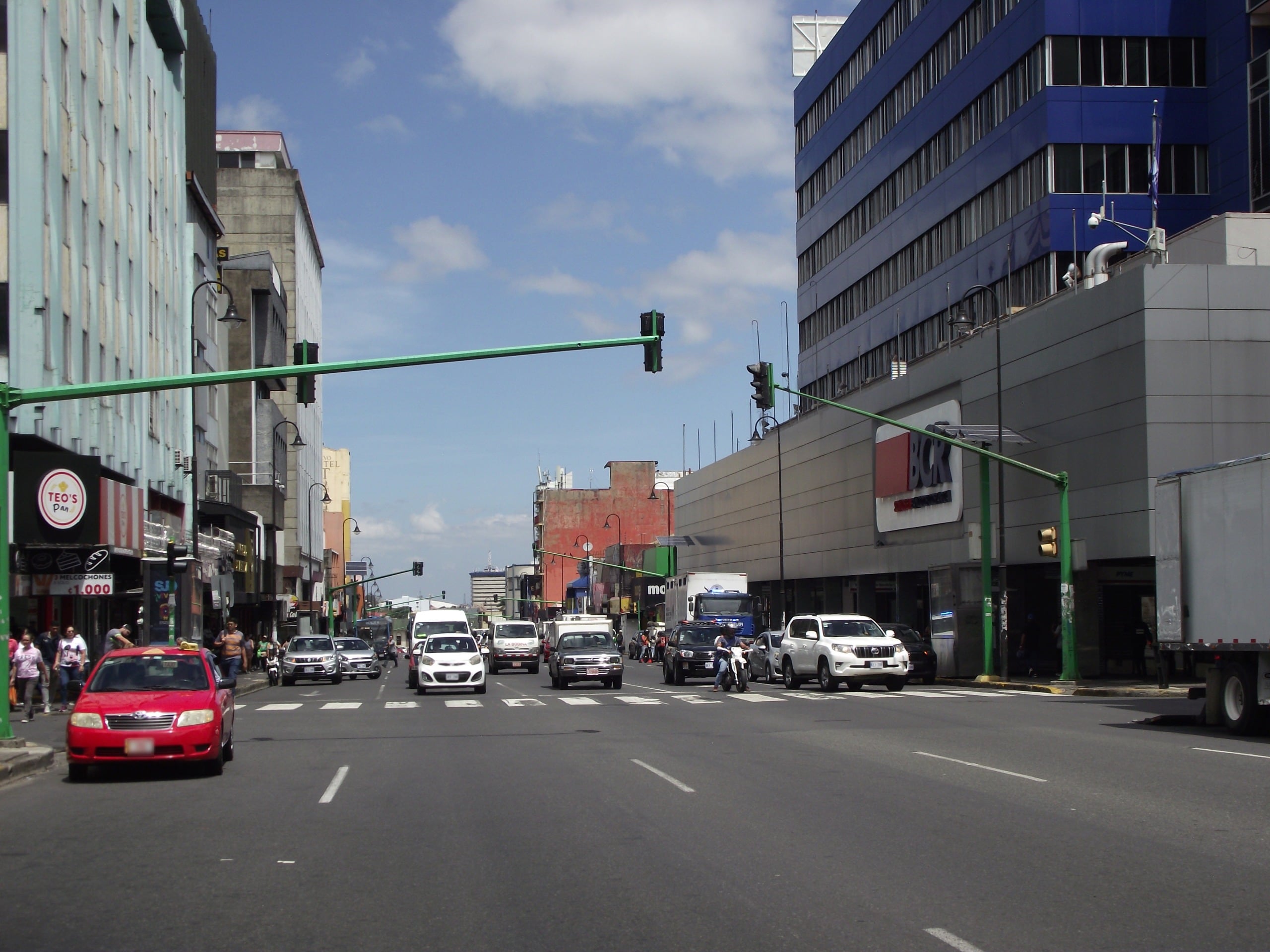 El MOPT no aplicará la restricción vehicular el 15 de agosto por motivo del Día de la Madre.