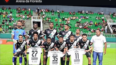 Portero regresa a las canchas luego de cumplir condena por asesinar a su novia