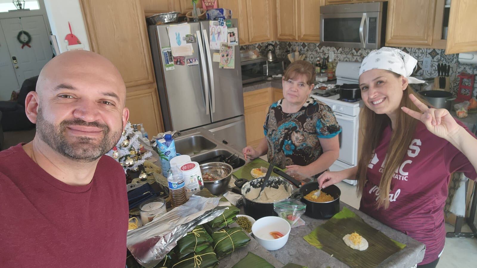 Rita, la esposa de Losilla, con sus hijos, Luis y Guiselle. Twitter.