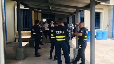 Peligrosa fuga en la cárcel Luis Paulino Mora Mora: privado de libertad desaparece de área de confianza