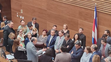 ¿Cuánto días estuvieron de vacaciones los diputados este año? se va morir de la cochina envidia