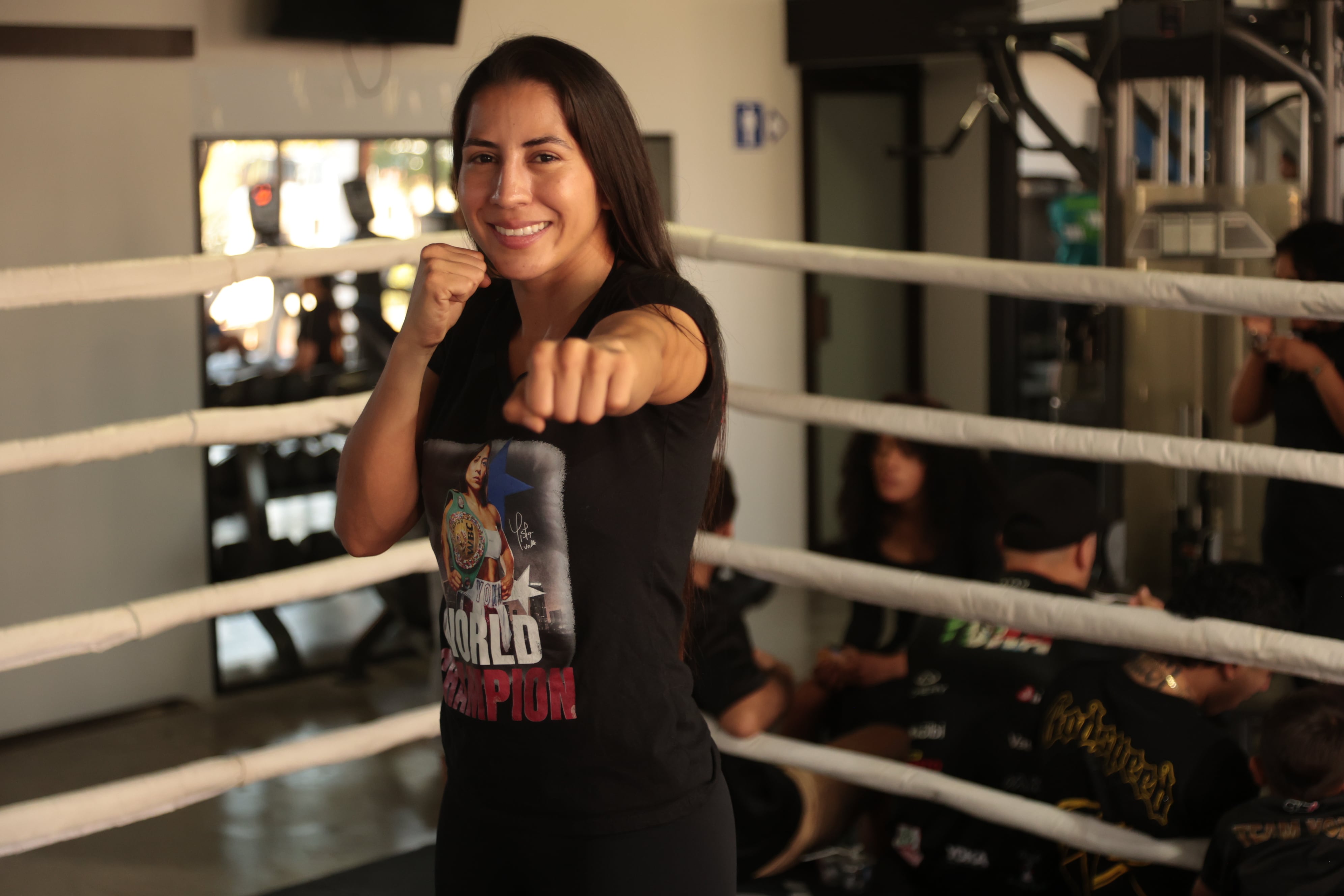 16/02/2026/ La boxeadora tica Yokasta Valle inaugura su gimnasio en Forum 1 de Santa Ana / Foto John Durán