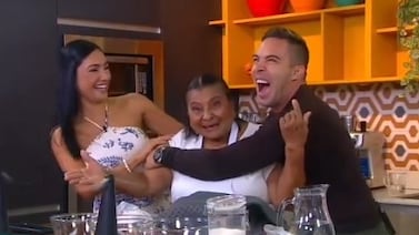 Tía de Nancy Dobles desató carcajadas con pacho en vivo en Buen día